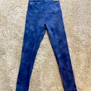 Lululemon Wunder Train 7/8 Leggings- Never worn